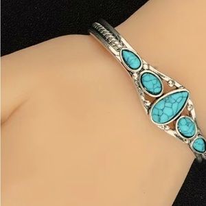 Vintage turquoise adjustable bracelet